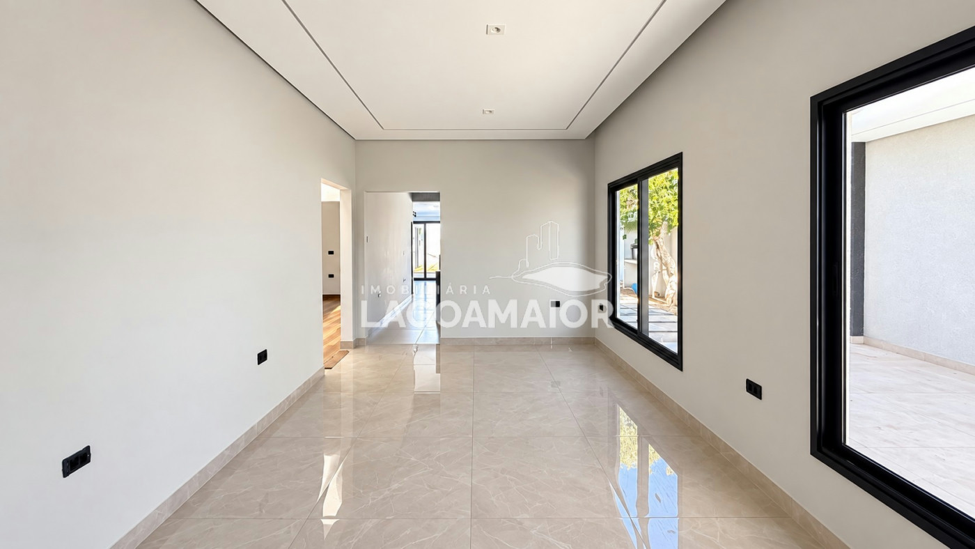 Casa à venda ou para alugar com 4 quartos, sendo 2 suítes, no Centro, Três Lagoas - MS