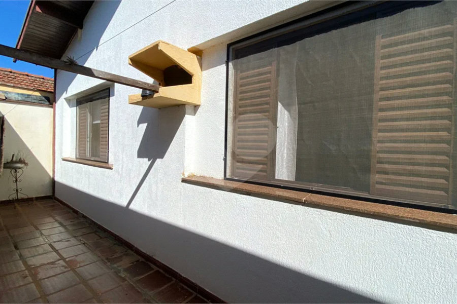 Excelente casa no Jardim Brasilia 3 dormitórios sendo 1 suíte
