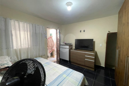 Sobrado de 209m² com 3 Dormitórios e 2 Vagas à Venda Imediata no Bairro Assunção – SBC.