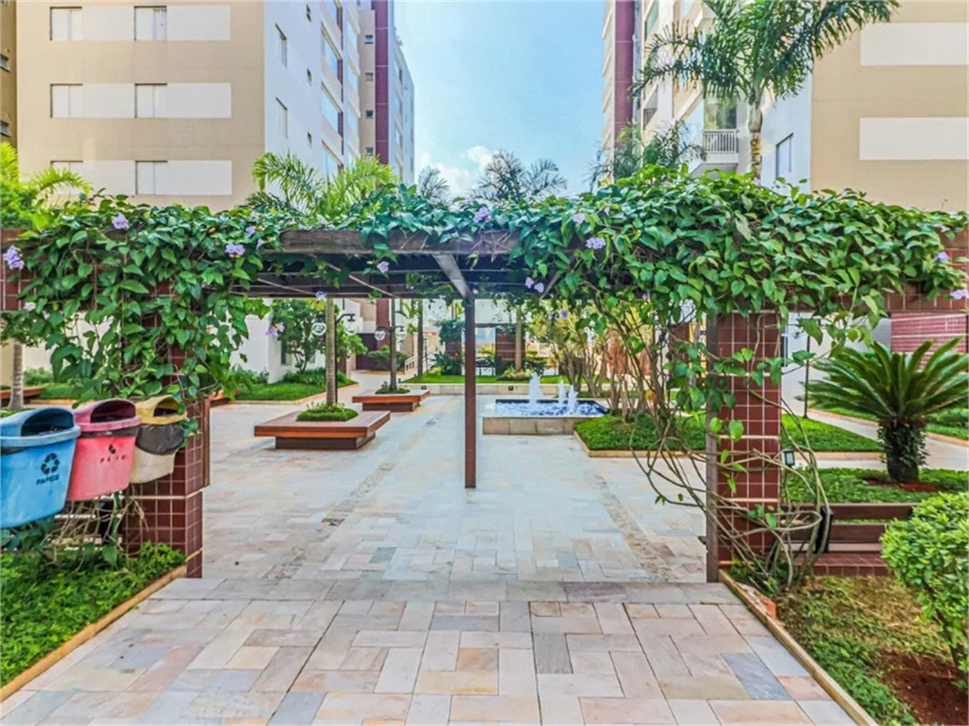 Magnifico Apartamento no Butantã com 88m2 , 03 dorms , 2 vagas , piscina , ampla área de Lazer ótima localização !!!!