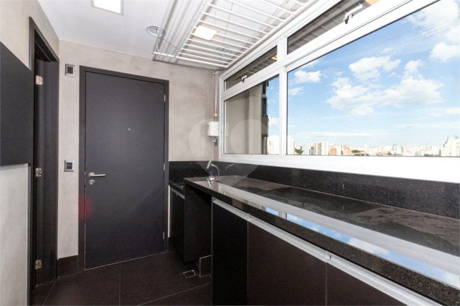 Vila Clementino - 161 m² | 2 dormitórios, com possibilidade de 3 | suíte master | 3 vagas | depósito
