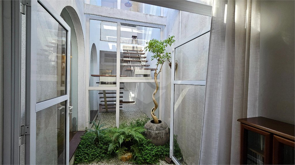 Casa à venda com 3 suítes em Brooklin, São Paulo, SP