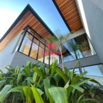CASA LINDA NO CONDOMINIO RESERVA DO PARATEHY COM 4 DORMITORIOS, 4 SUÍTES, PISCINA, ELEVADOR, SJC