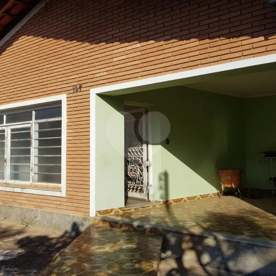 Casa Térrea Comercial ou Residencial de 134 mts² próximo ao centro de Vinhedo / SP.