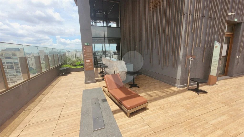Studio sofisticado, totalmente mobiliado e pronto para morar
