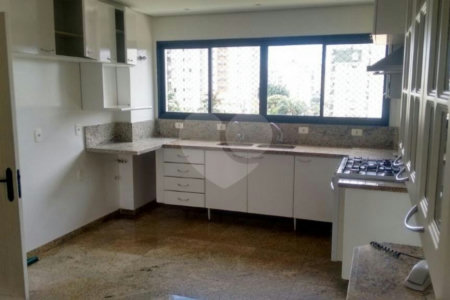 Excelente Apto à venda na Saúde c/240 m2 - 3 Suites/4 Vagas