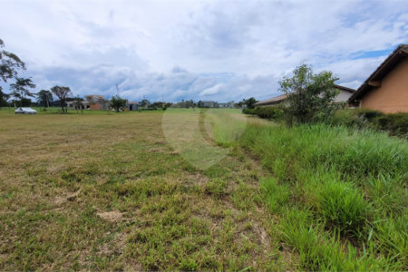 Loteamento Residencial no Condomínio Vila Pinhal do Broa.