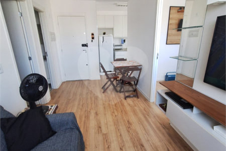 Apartamento na Região do Brás à 8 Minutos do Metrô com 2 Dormitórios e Lazer no Condomínio
