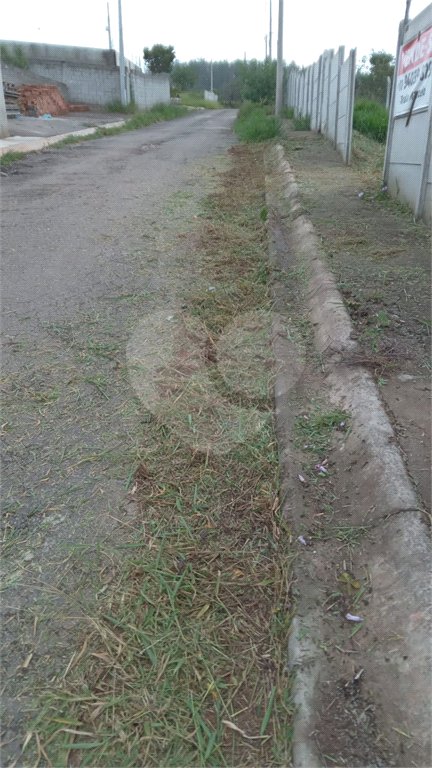 Terreno em Atibaia com 990 metros, pronto para construir, topografia declive, aceita financiamento