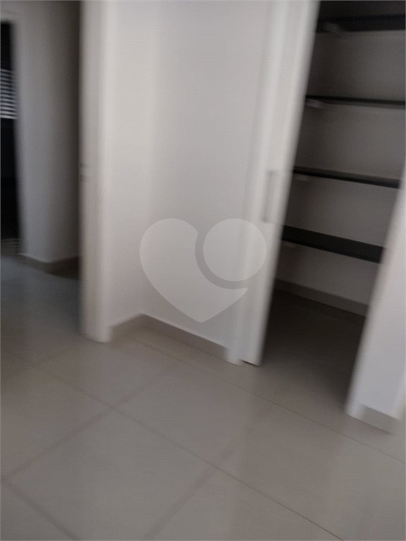 Indaiatuba- Recreio Internacional Viracopos - Terreno com 1000 ms - construido 200 ms - Sobrado com 3 dorms, 1 suite, Ar condicionado nos quartos e sala, cozinha com armários, cooktop, ampla varanda - Quiosque com churrasqueira e piscina , playground, garagem, deposito - R$ 1.500.000,00 - não ace
