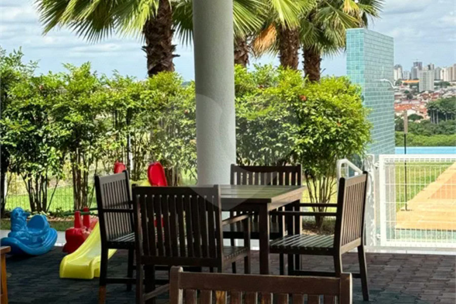 Casa térrea em estilo neoclássico com 3 suítes, no Condomínio Damha 2, na cidade de Piracicaba - SP.