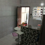 Ótimo sobrado, com amplo espaço interno (127m2), possuindo 03 dormitórios (01 suíte),