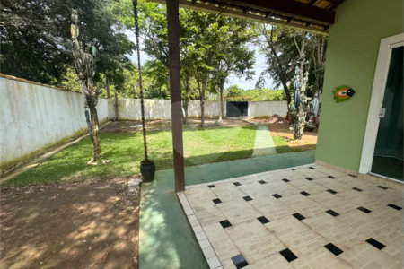 Casa à venda ou para alugar com 2 quartos, sendo 1 suíte,  em Caravelas, Armação dos Búzios, RJ