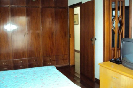 Sobrado à venda 400m² com 4 quartos, sendo 2 suítes, 6 vagas no Jardim Peri Peri próximo metrô Vila Sônia