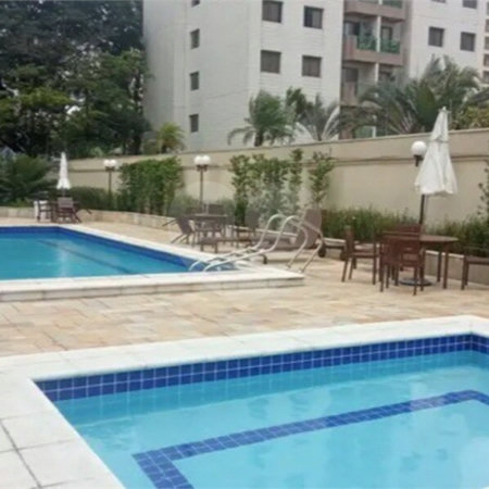 Cobertura com 130m², 3 quartos, sendo 2 suítes, 2 garagens, à venda no Jardim Marajoara