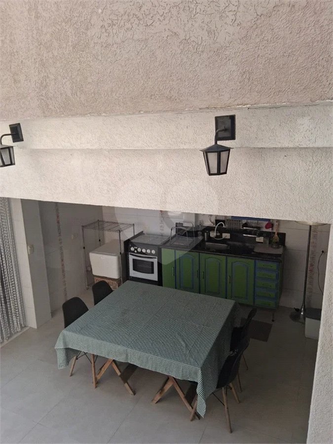 Casa à Venda na Vila Rosália | 4 Dorms, Área Gourmet e Rua Sem Saída