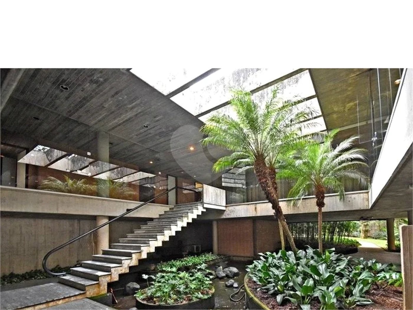 Casa com 976 m² e terreno de 3.100 m², à venda por R$ 16.000.000,00