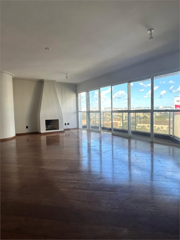 Apartamento 4 suítes Central Park Club