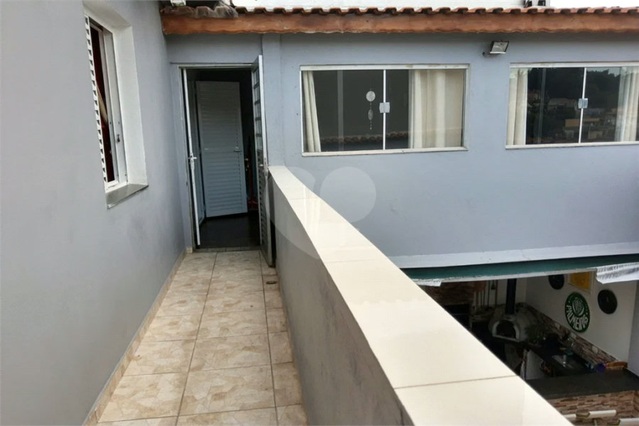 Casa 4 dormitórios, 3 vagas