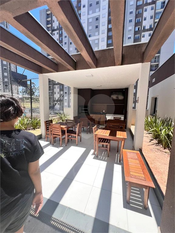 Apartamento com 2 dormitórios , à venda em Itaquera.