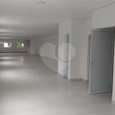 Ponto comercial e 4 banheiros à venda, 710 m² por 4.500.000 na Aclimação - Estuda Permuta.