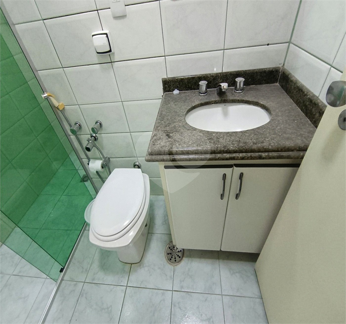 APARTAMENTO DE 98,96 M² COM 03 DORMITÓRIOS, SUÍTE, 03 BANHEIROS E VAGA DE GARAGEM PARA VENDA EM PERDIZES