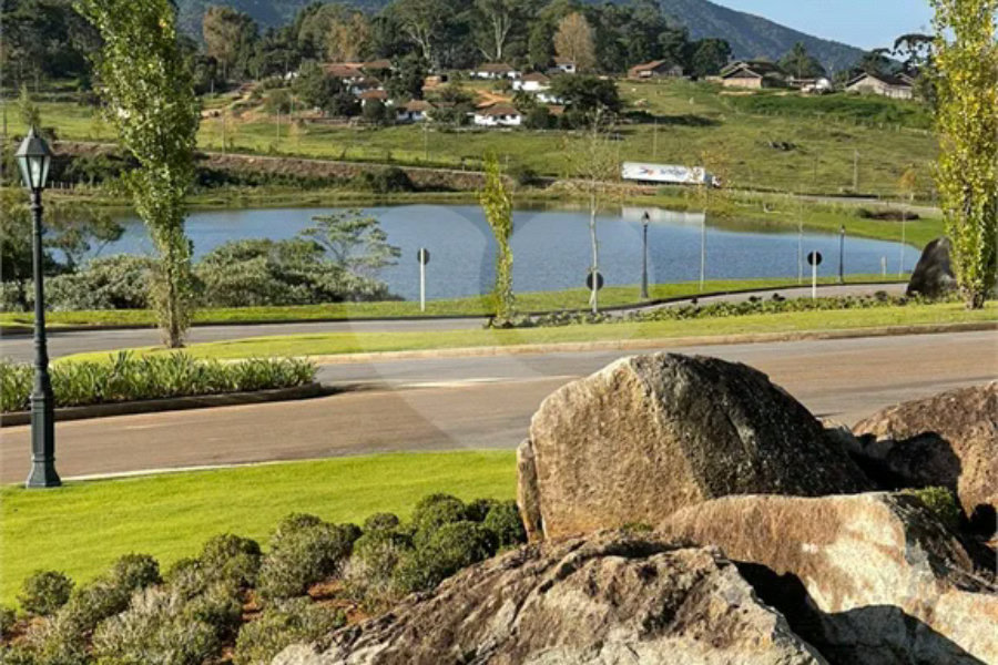 Terreno alto padrão à venda em Condomínio Serras Altas Poços de Caldas MG