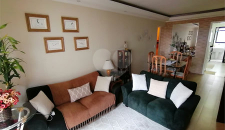 Apartamento à venda com 2 quartos, sendo 1 suíte,  em Vila Mariana, São Paulo, SP