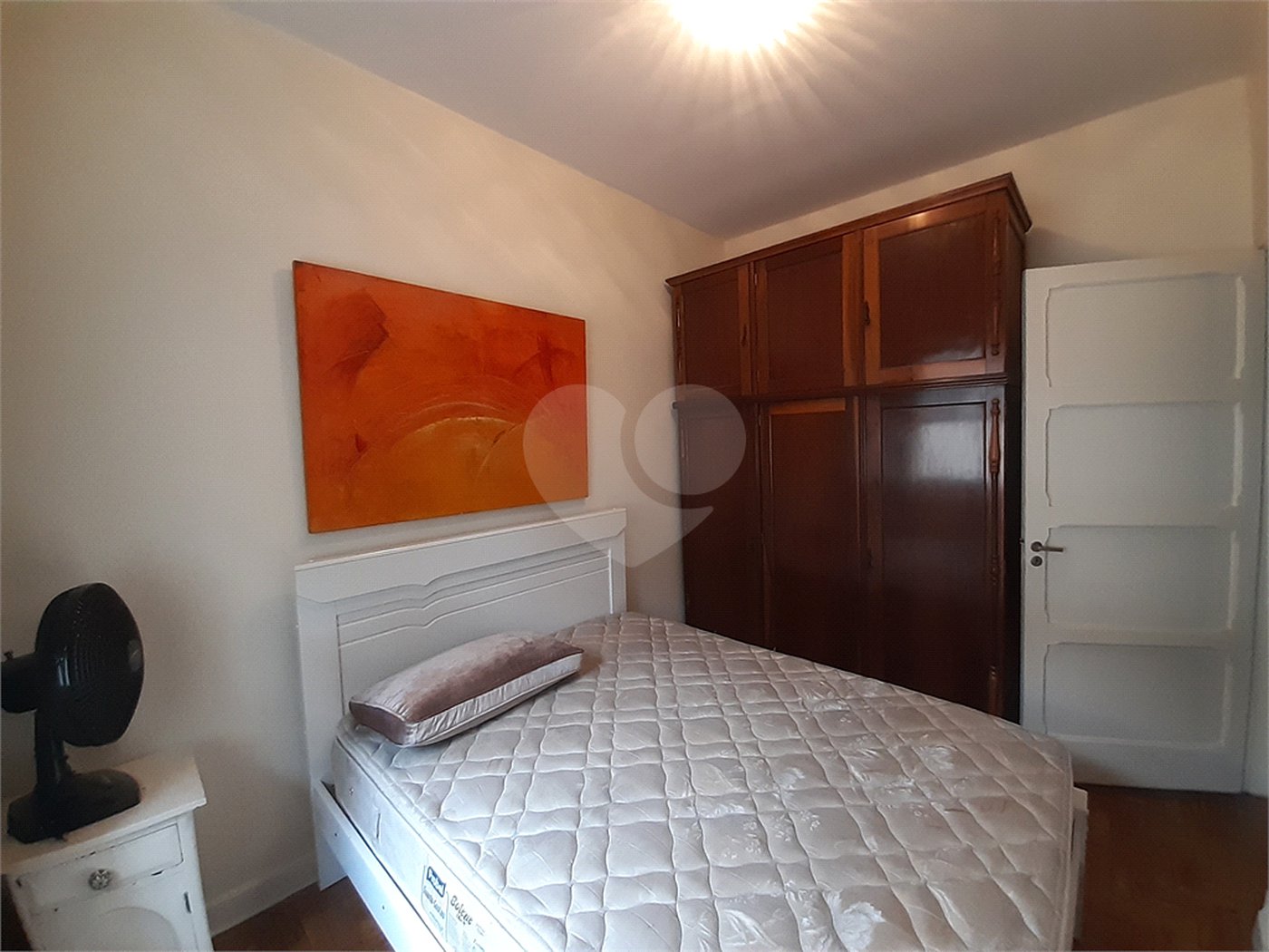 Vende-se: Sobrado de Vila, 2 quartos, Edícula com 1 Suíte, 1 Vaga, Santana!