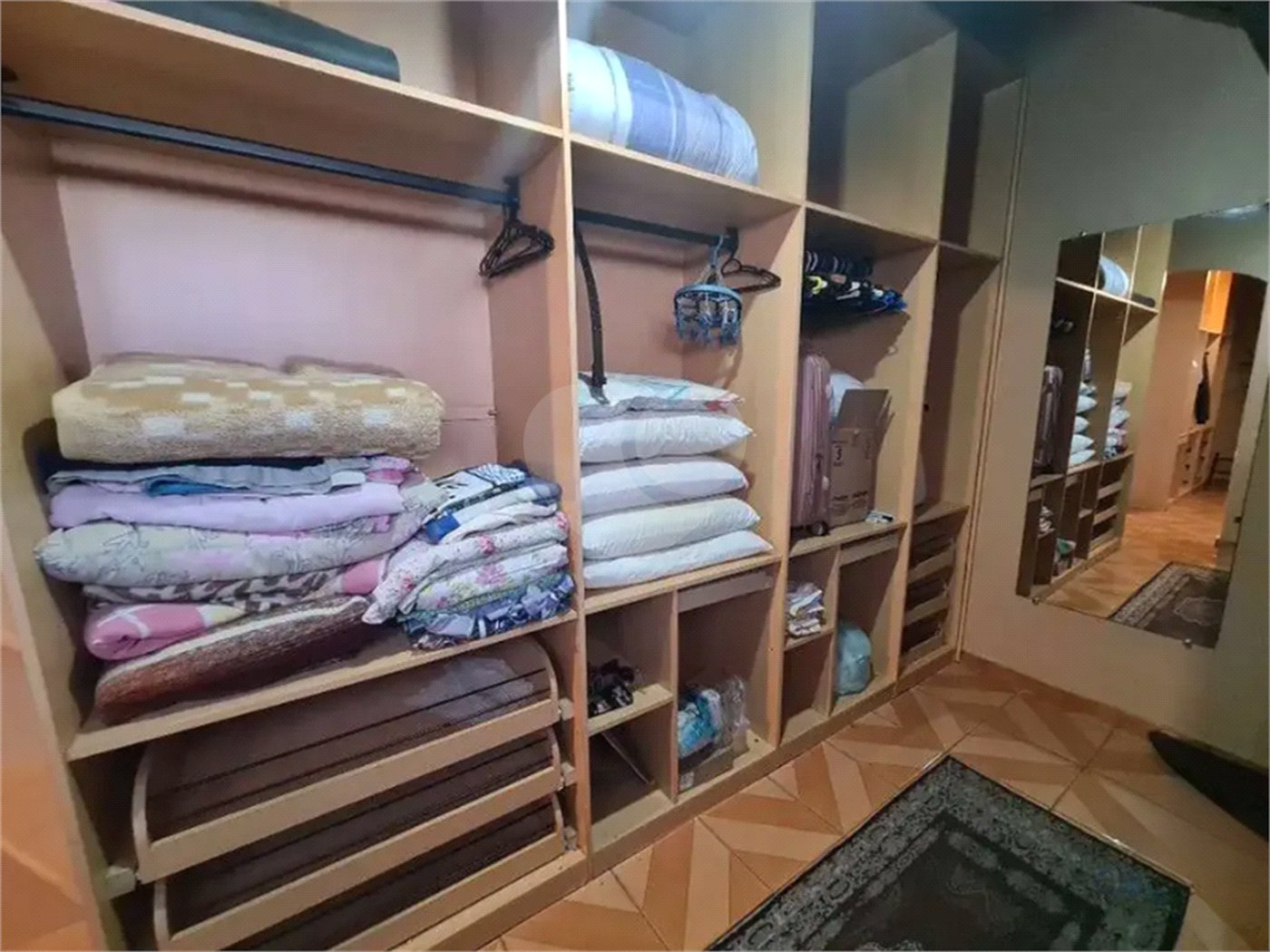 Sobrado com 4 Quartos e 4 banheiros à Venda -337 m² por R$ 850.,000 -- Jardim Vivan,-Jaraguá, São Paulo - SP