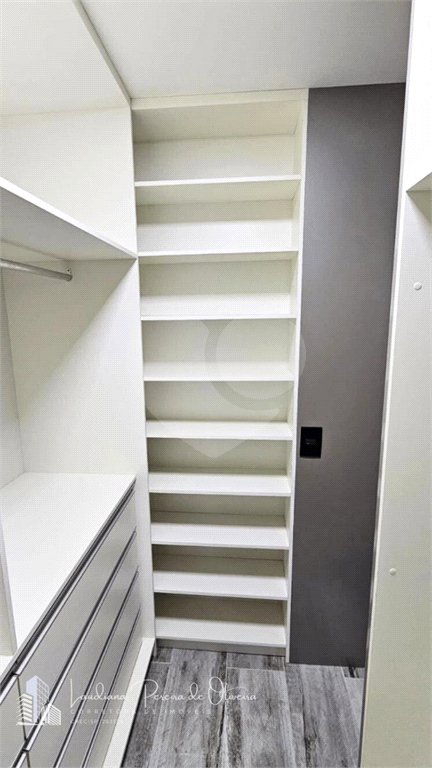 Apartamento à Venda com 210m² com 3 dormitórios e 3 vagas em Perdizes - Estuda permuta .