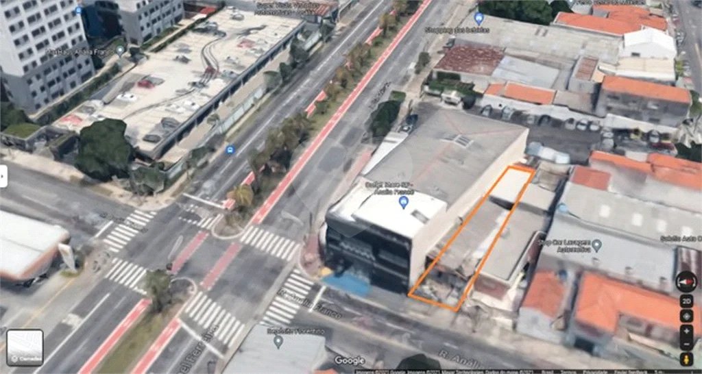 Excelente Casa Comercial no Anália Franco Terreno para LOCAÇÃO e COMPRA.