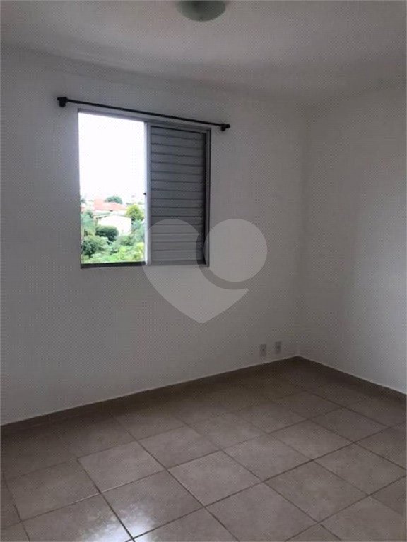 Apartamento no Condomínio Monte Vernon