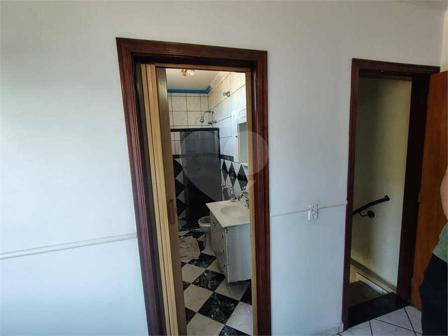 Casa ampla com 3 Quartos e 1 Suíte
