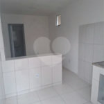 SOBRADO TIPO APARTAMENTO COM 1 QUARTO PARA LOCAÇÃO 42m² - SANTISSIMO