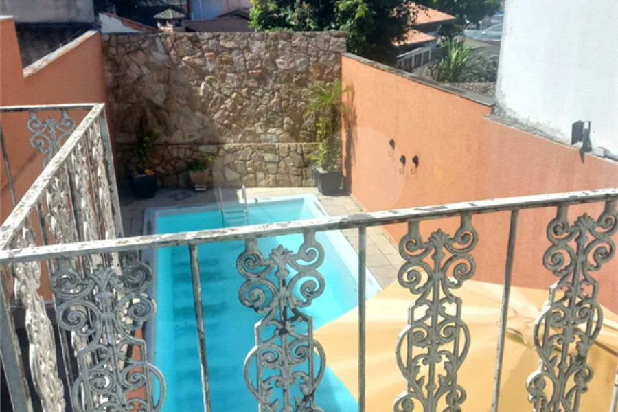 Sobrado com 2 Suítes na Região da Vila Santa Catarina!!!