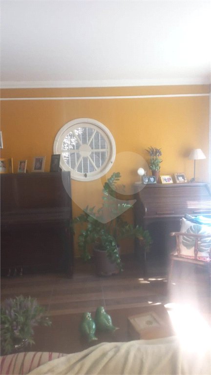 Excelente sítio, localizado no Jardim Tangará