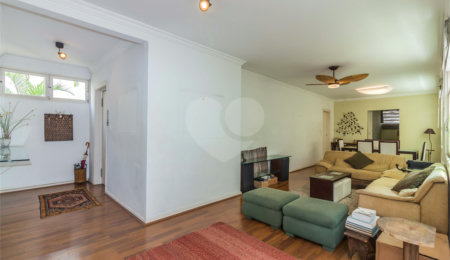 Apartamento à venda com 3 quartos, sendo 1 suíte, em Itaim Bibi, São Paulo, SP