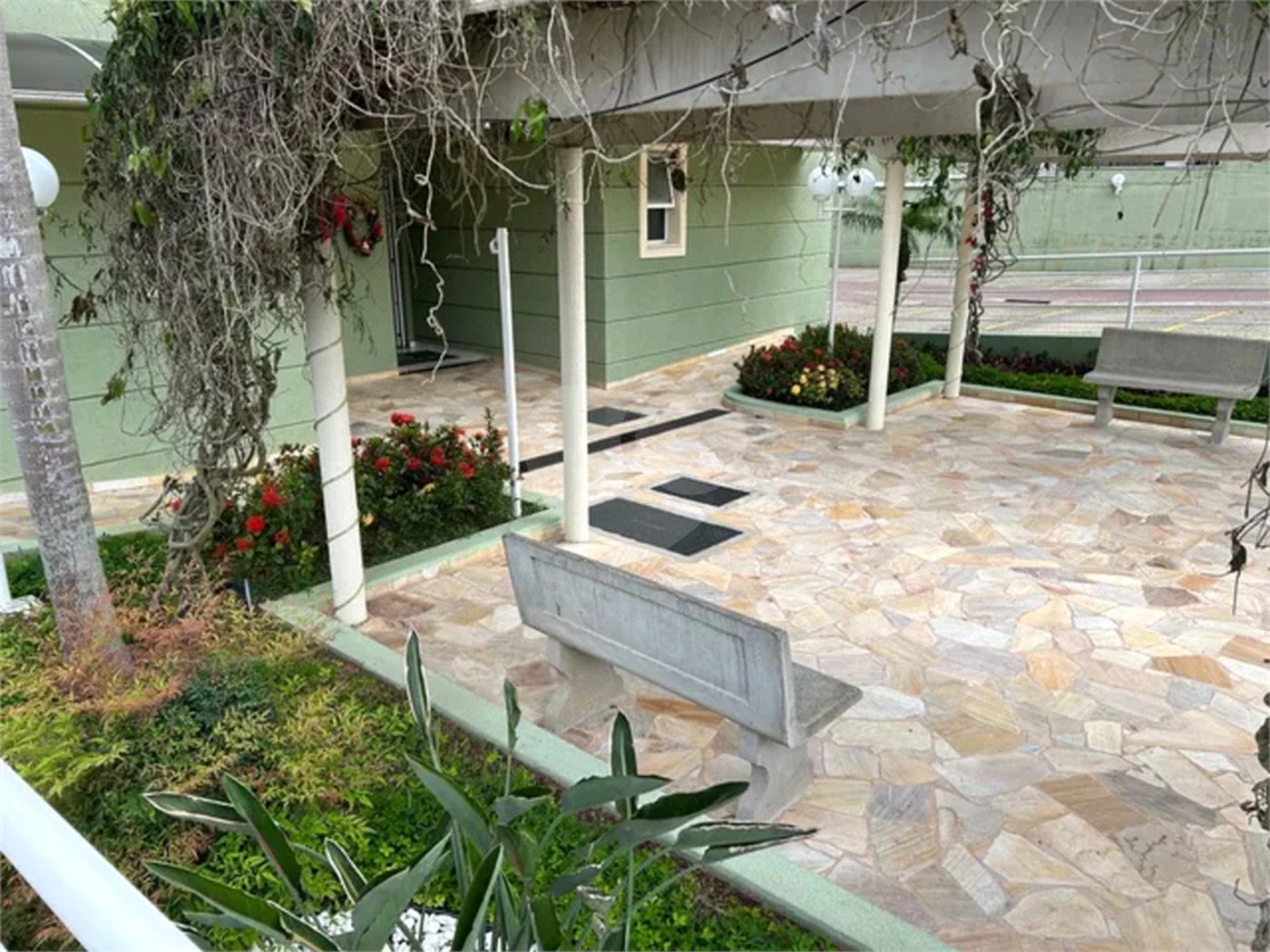 APARTAMENTO A VENDA NO URBANOVA COM 2 DORMITÓRIOS, 1 SUÍTE, 2 VAGAS, SÃO JOSÉ DOS CAMPOS/SP.