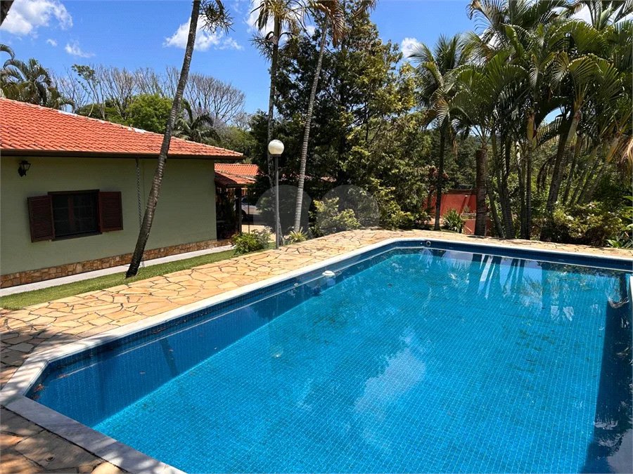 Casa para Venda ou Locação com opção de estar mobiliado no Condomínio Recanto Florido – Vinhedo/SP