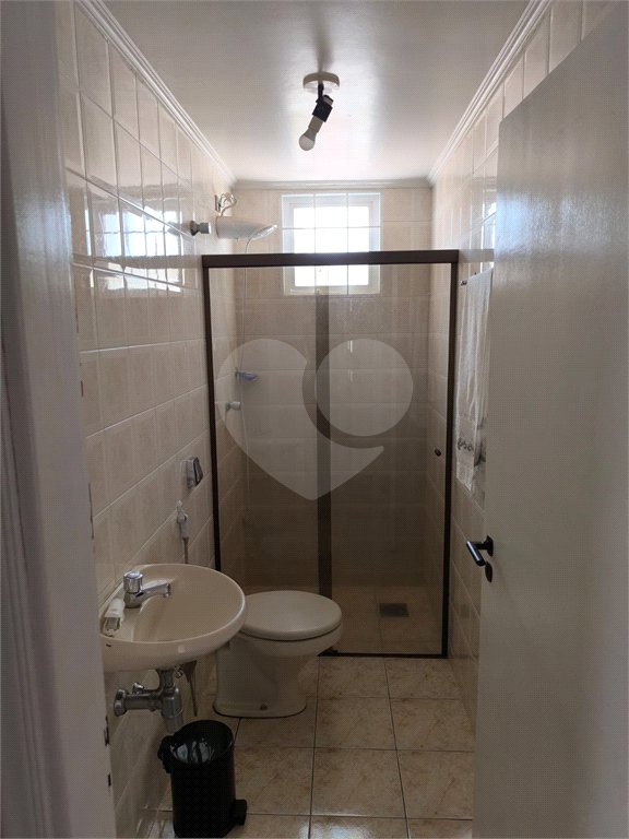 Casa à Venda no Santa Marta com 3 Suítes e Piscina