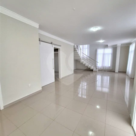 Casa para Locação no Condomínio Bosque dos Cambarás em Valinhos/SP