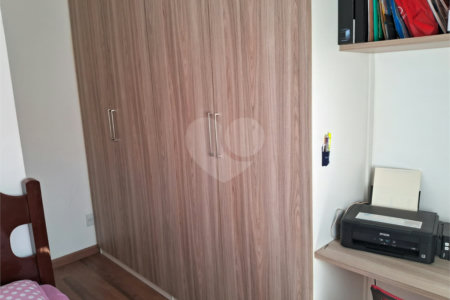 Casa de Vila à venda com 3 quartos, sendo 1 suíte, em Vila Pasti, Louveira, SP