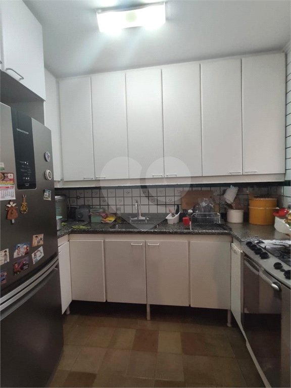 Excelente sobrado para venda com 250m², 3 quartos e 2 vagas de garagem na Aclimação!