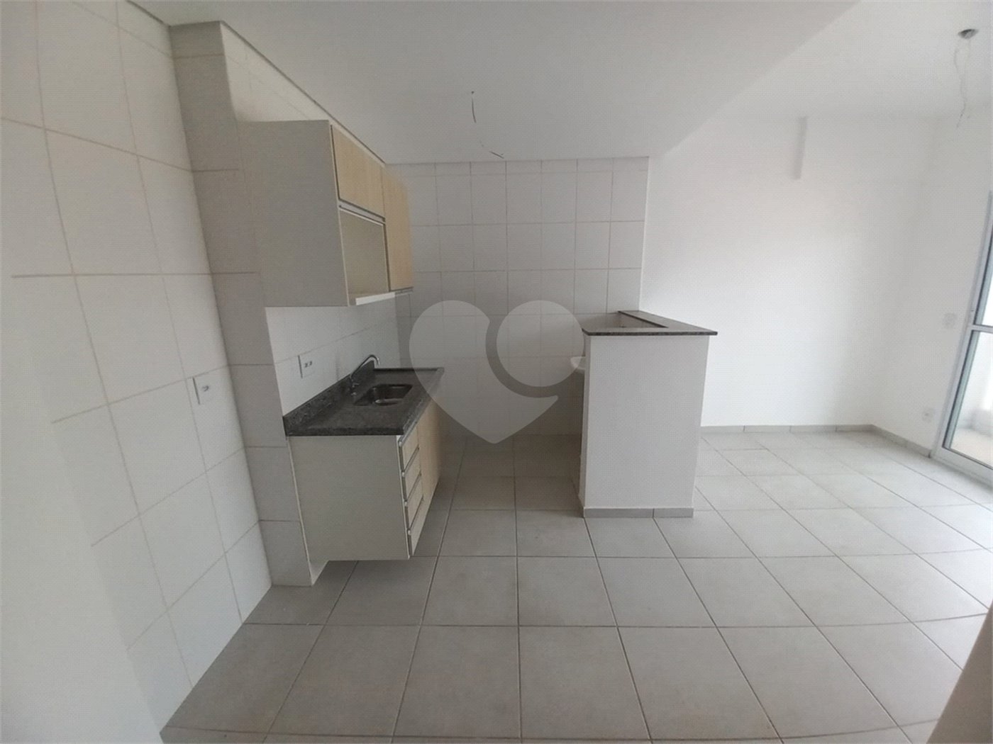 Apartamento no Condomínio Mirante Araucária.