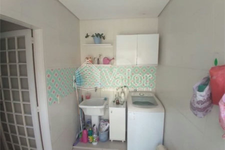 Casa em condomínio fechado