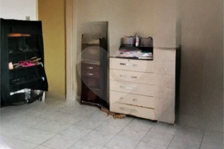 Apartamento com 83m² , 2 dormitórios , 2 vagas , à venda no bairro Cerâmica em São Caetano do Sul.