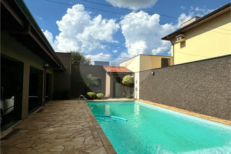 Belíssimo sobrado estilo edícula com 5 dormitórios, à venda na Nova Piracicaba em Piracicaba/ SP.
