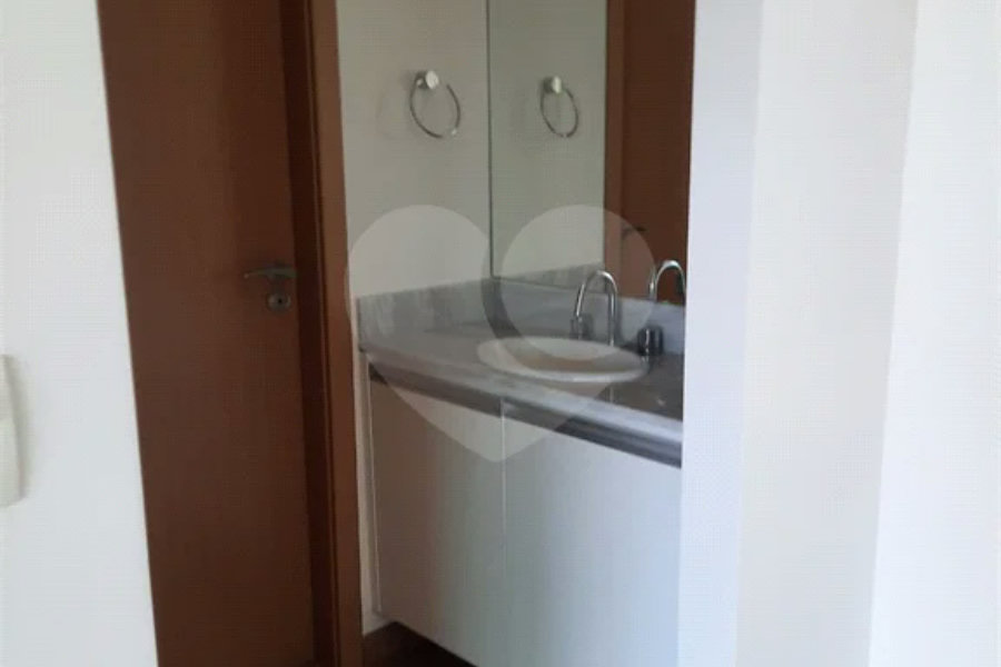 APARTAMENTO DE 44,0 M² COM 01 DORMITÓRIO E COZINHA COM ARMÁRIOS, VARANDA GOURMET E VAGA PARA LOCAÇÃO EM SANTANA