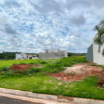 Lote à Venda – Condomínio Recanto do Sabiá